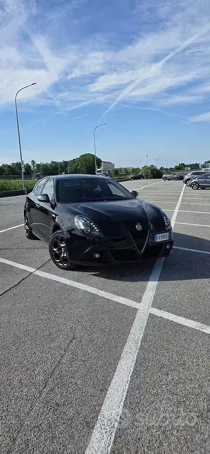 Usata Alfa Romeo Giulietta Super 120 CV (88 kW) 2017 Nero Utilitaria