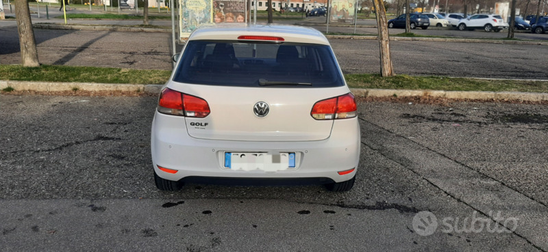 Usato 2011 VW Golf VI 1.4 Benzin 80 CV (6.000 €)