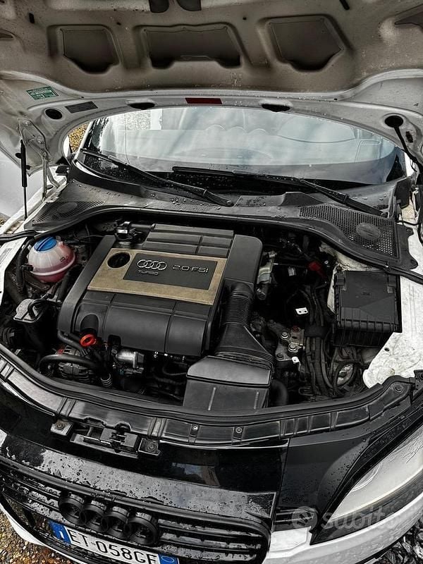 Second-hand Audi TT Advanced Plus 200 CP (147 kW) 2008 Alb Coupe