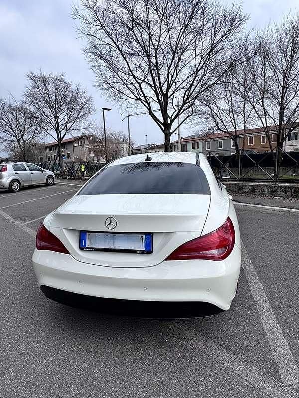 Begagnad Mercedes CLA200 Business 136 HK (100 kW) 2016 Vit Sedan