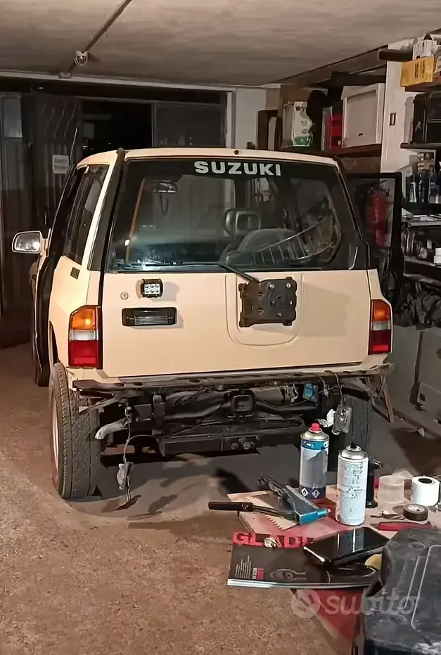 Usata Suzuki Vitara 75 CV (55 kW) 1992 Utilitaria