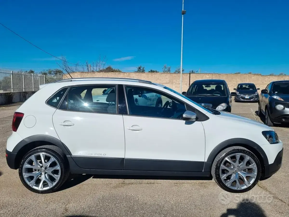 Occasion VW Polo Cross 90 ch (66 kW) 2017 Blanc Citadine