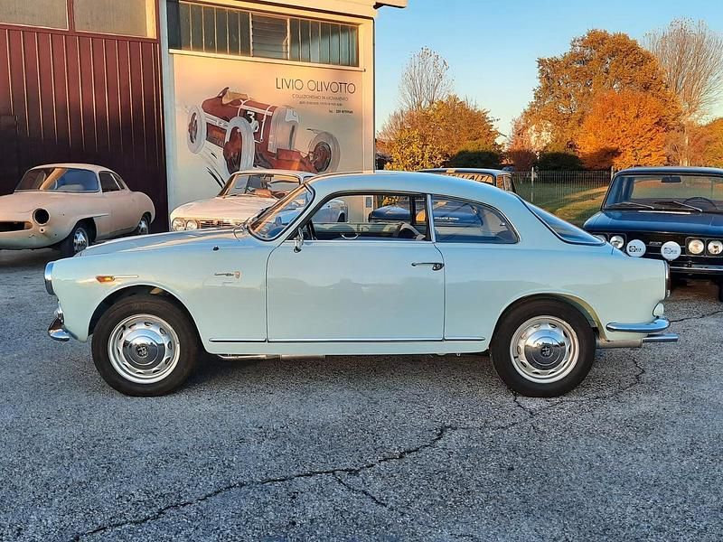 Usata Alfa Romeo Giulietta Sprint 80 CV (58 kW) 1959 Blu Coupé