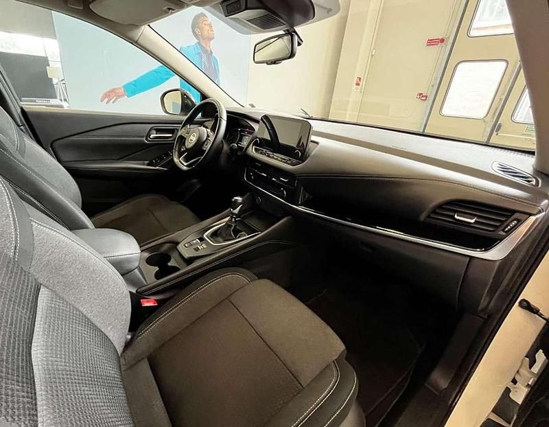 Usata Nissan Qashqai N-Connecta 140 CV (102 kW) 2022 Bianco SUV