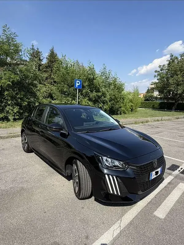 Usata Peugeot 208 Active 75 CV (55 kW) 2024 Utilitaria