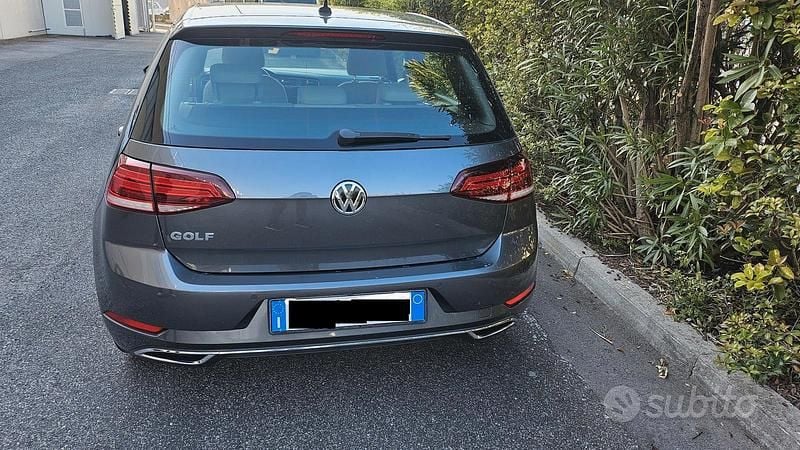 Usata VW Golf VII Highline 125 CV (91 kW) 2018 Grigio Berlina