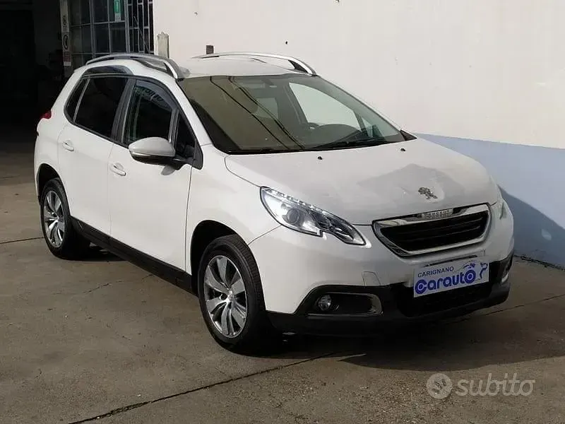 Usata Peugeot 2008 Active 99 CV (72 kW) 2016 Bianco SUV