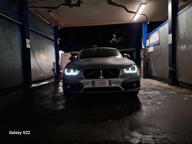 Usata BMW 118 Advantage 150 CV (110 kW) 2017 Utilitaria