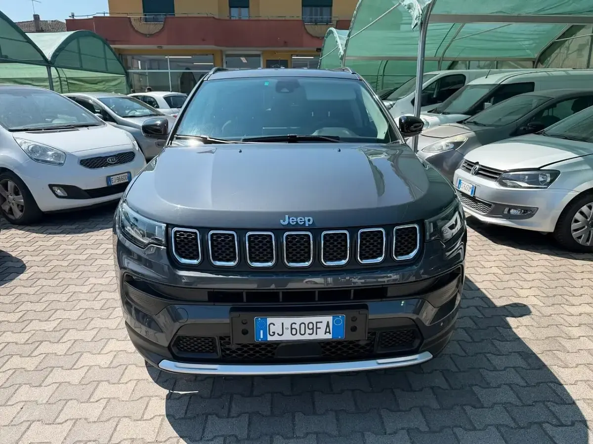 Usata Jeep Compass Limited 179 CV (131 kW) 2022 Grigio SUV