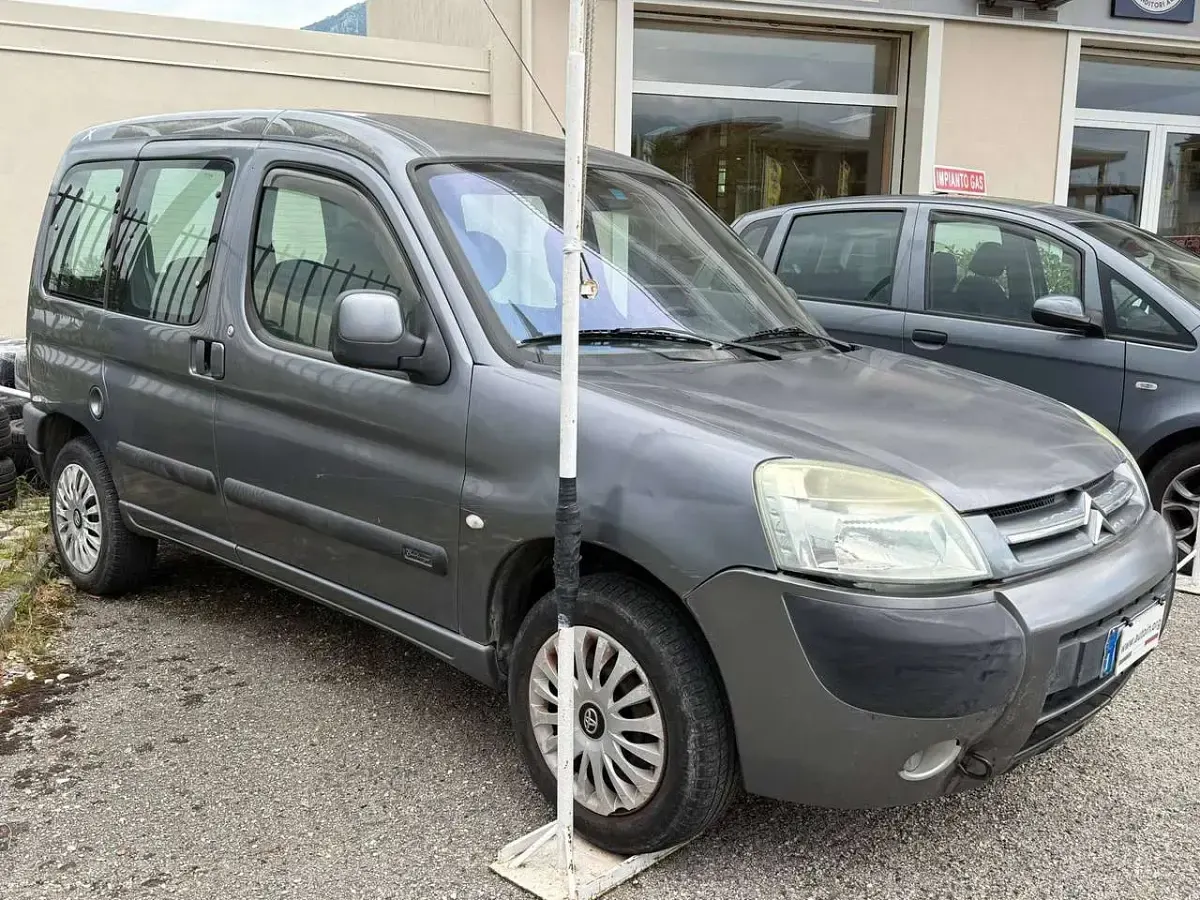 Usata Citroën e-Berlingo 90 CV (66 kW) 2004 Grigio Station wagon