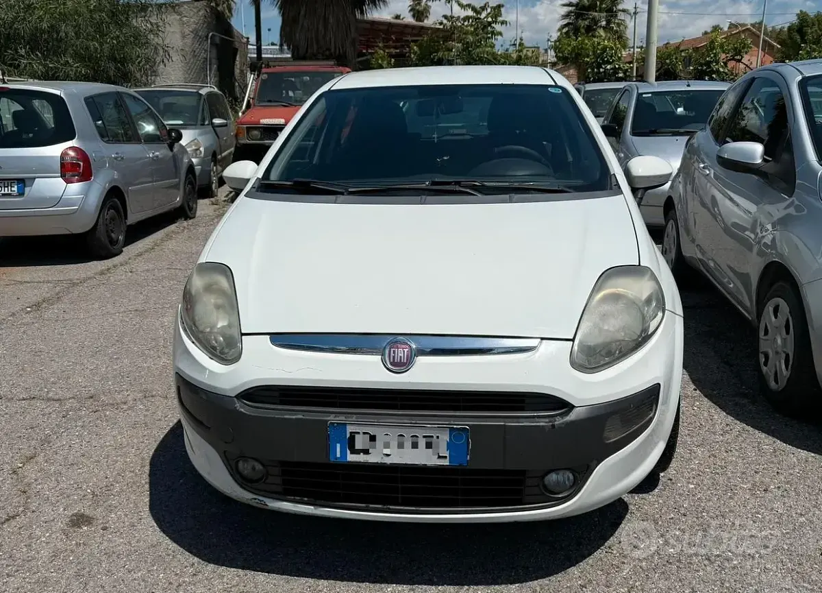 Usata Fiat Punto Evo Sport 120 CV (88 kW) 2010 Bianco Utilitaria