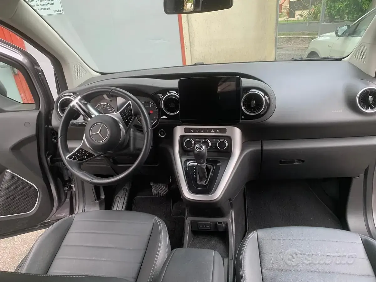 Usata Mercedes T160 95 CV (69 kW) 2025 Grigio Monovolume