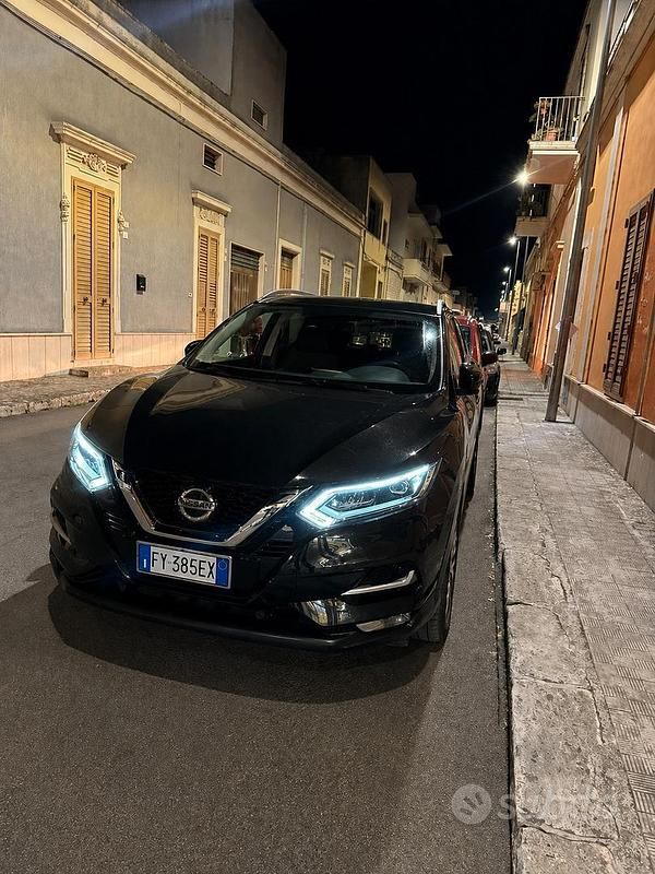 Usata Nissan Qashqai 131 CV (96 kW) 2019 Nero SUV