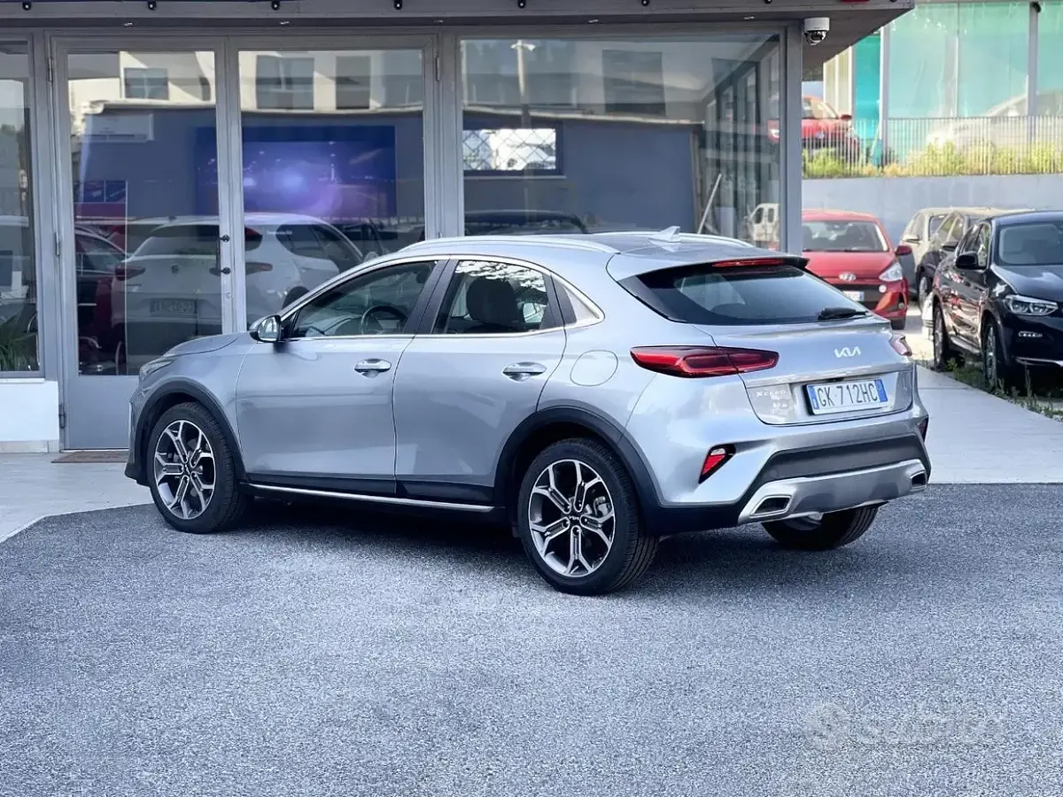Usata Kia XCeed 160 CV (117 kW) 2022 Grigio SUV