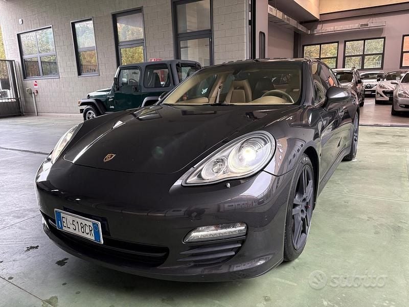 Usata Porsche Panamera 300 CV (220 kW) 2011 Grigio Berlina