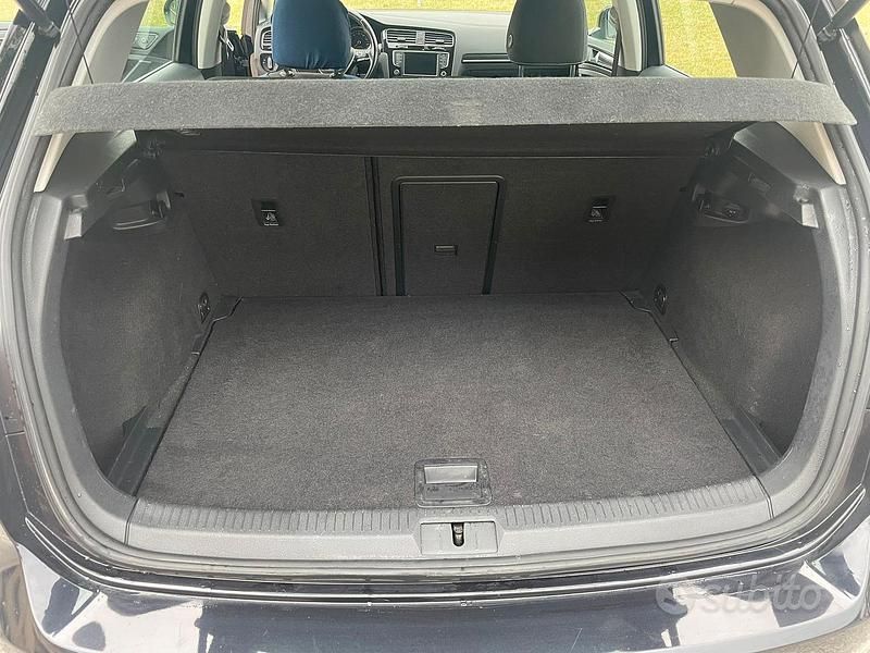 Usata VW Golf VII Comfortline 110 CV (80 kW) 2016 Blu Berlina