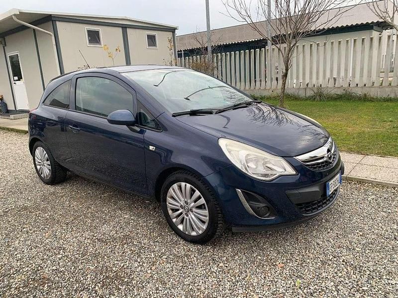 Usata Opel Corsa 84 CV (61 kW) 2012 Grigio Utilitaria