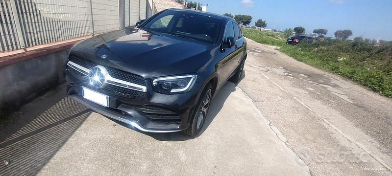 Usata Mercedes GLC300 AMG 245 CV (180 kW) 2020 Nero Coupé