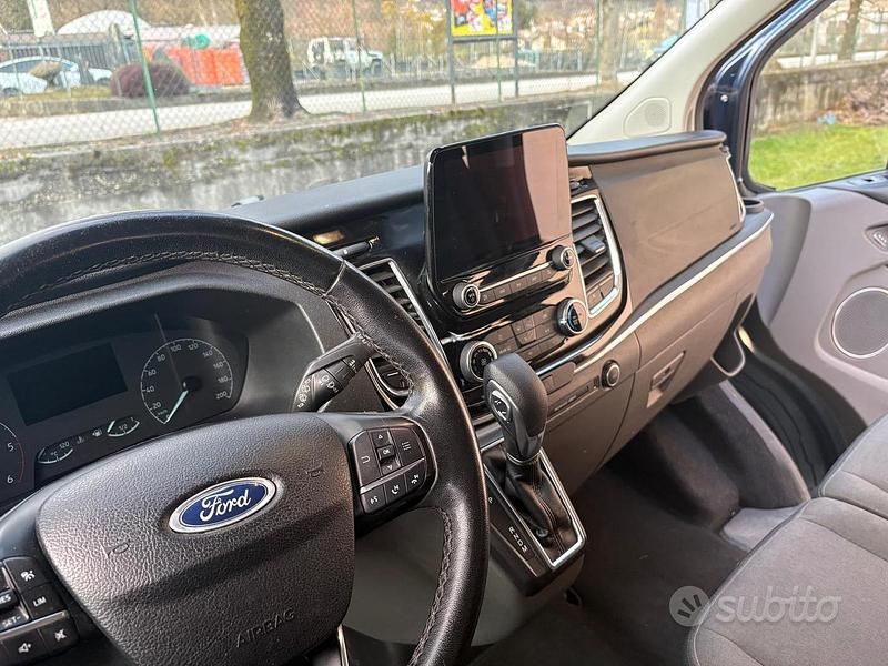 Usata Ford Tourneo Titanium 185 CV (136 kW) 2019 Blu Monovolume