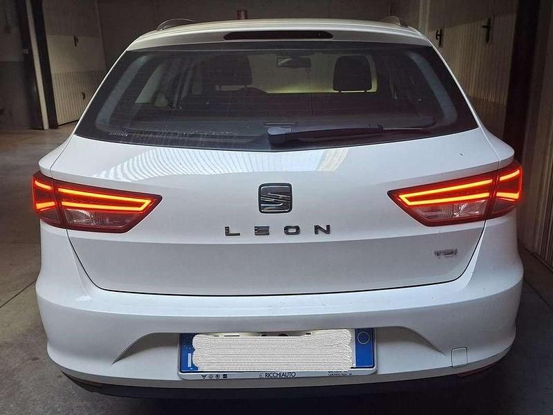 Usata Seat Leon ST Style 110 CV (80 kW) 2016 Bianco Station wagon