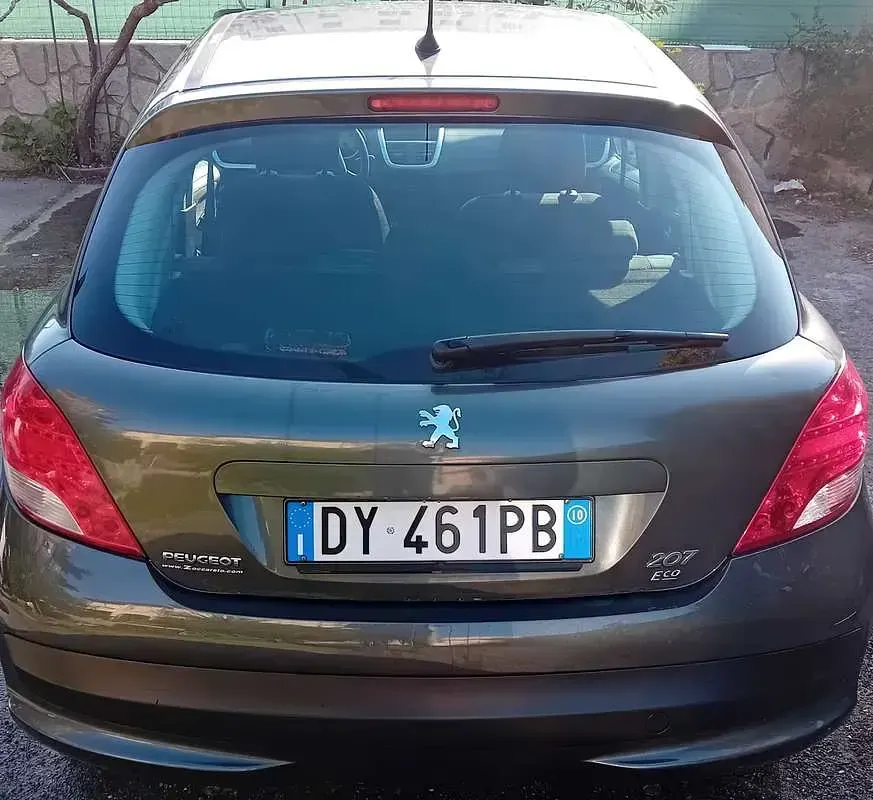 Usata Peugeot 207 54 CV (39 kW) 2010 Berlina
