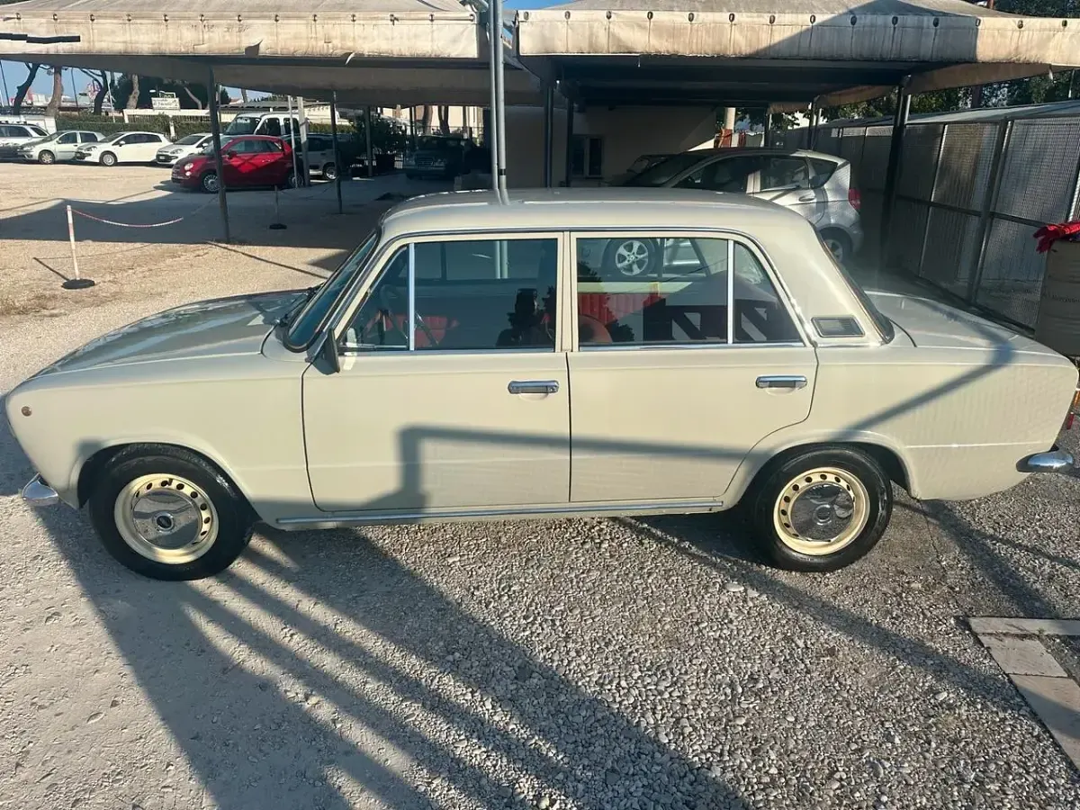 Usata Fiat 124 65 CV (47 kW) 1973 Grigio Coupé