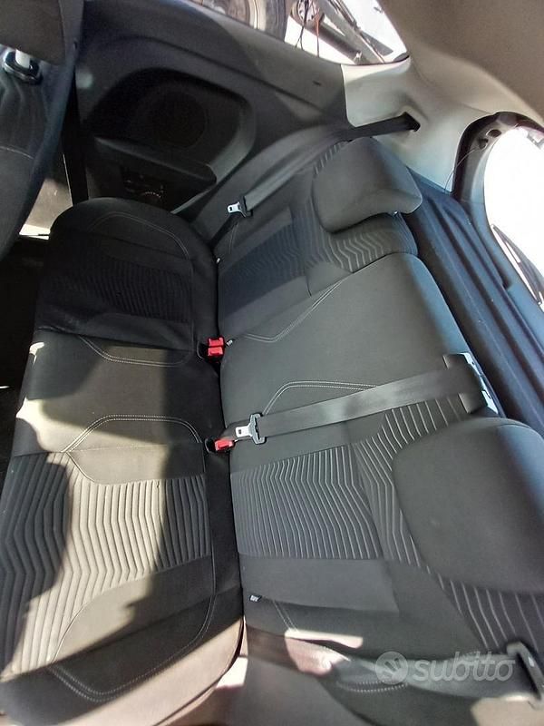 Usata Ford Fiesta Titanium 95 CV (69 kW) 2013 Nero Utilitaria