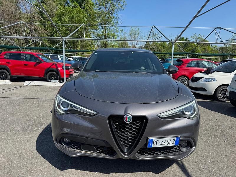Usata Alfa Romeo Stelvio Veloce 210 CV (154 kW) 2021 Grigio SUV