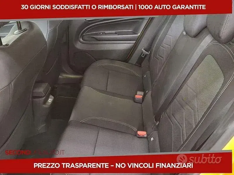 Begagnad Jeep Avenger Summit 101 HK (74 kW) 2025 Gul SUV