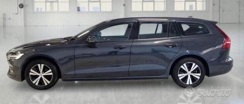 Usata Volvo V60 Business Edition 150 CV (110 kW) 2019 Grigio Station wagon