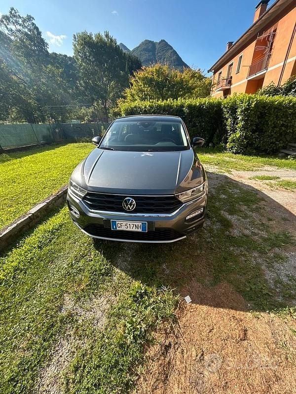 Usata VW T-Roc Style 110 CV (80 kW) 2021 Grigio SUV