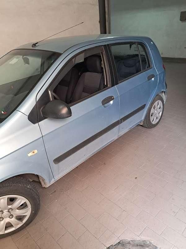 Usata Hyundai Getz Style 66 CV (48 kW) 2006 Blu Utilitaria