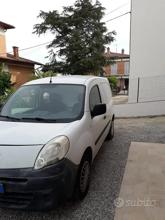 Usado Renault Kangoo 85 CV (62 kW) 2010 Monovolumen