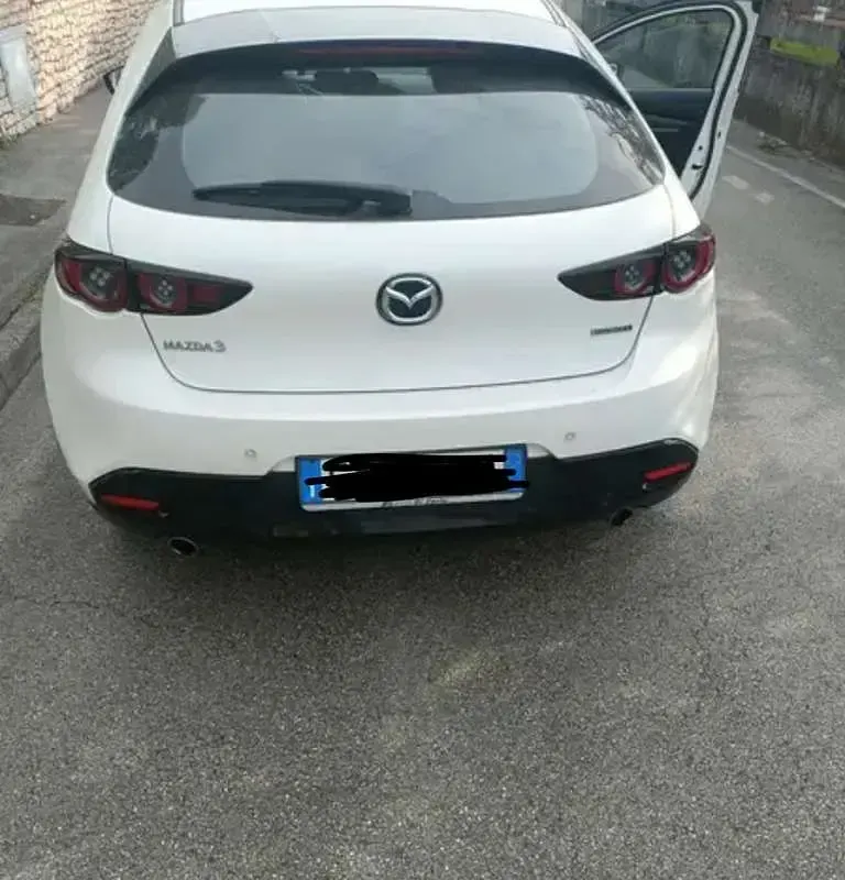 Usata Mazda 3 Evolve 116 CV (85 kW) 2019 Bianco Berlina