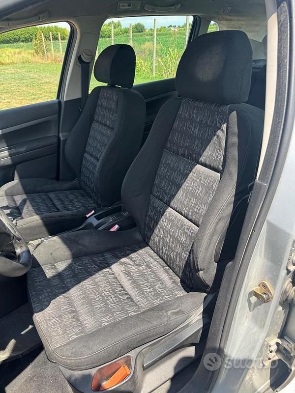 Usata Peugeot 307 109 CV (80 kW) 2005 Grigio Station wagon