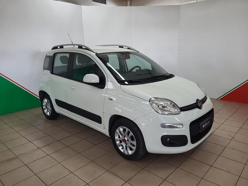 Usata Fiat Panda Lounge 69 CV (50 kW) 2019 Bianco Utilitaria