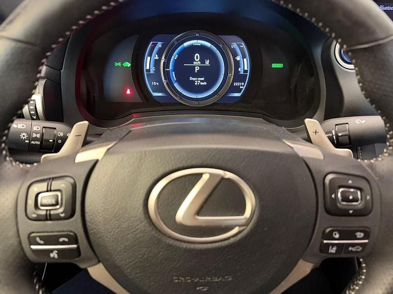 Usata Lexus RC300h Sport Line 223 CV (164 kW) 2020 Nero Coupé