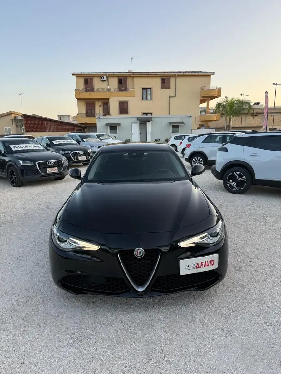 Usata Alfa Romeo Giulia Super 150 CV (110 kW) 2019 Nero Berlina