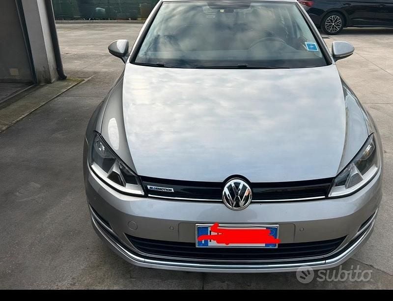 Usata VW Golf VII Highline 110 CV (80 kW) 2017 Berlina