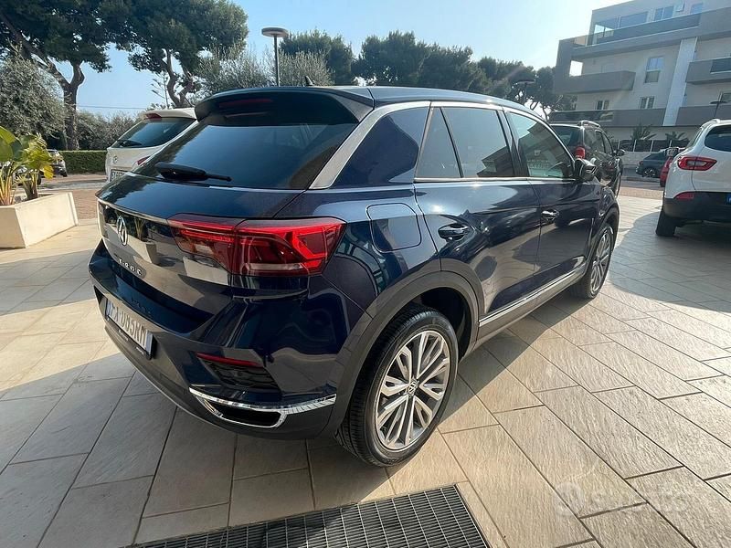 Usata VW T-Roc Advance 115 CV (84 kW) 2019 Blu SUV