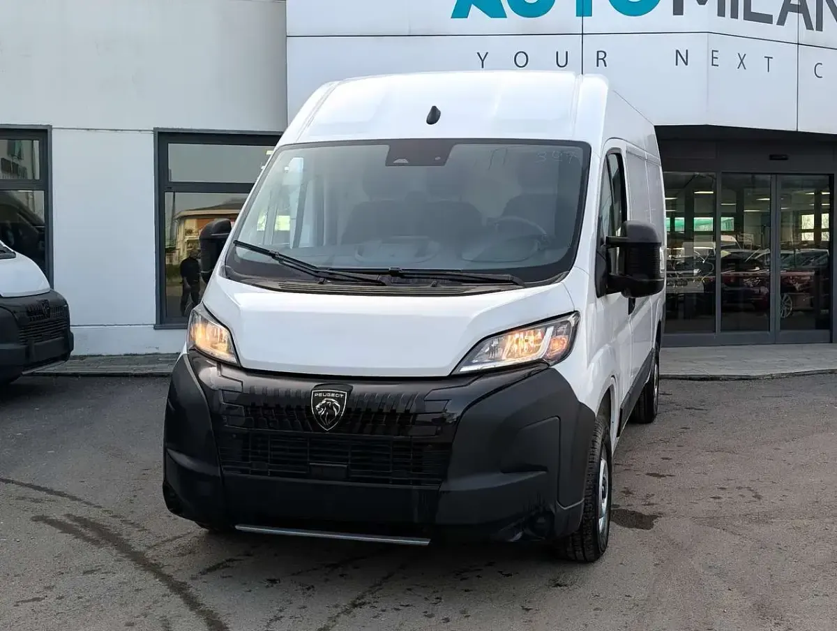 Usata Peugeot Boxer 140 CV (102 kW) 2025 Furgone