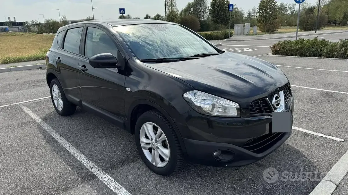 Usata Nissan Qashqai Acenta 150 CV (110 kW) 2010 Nero SUV