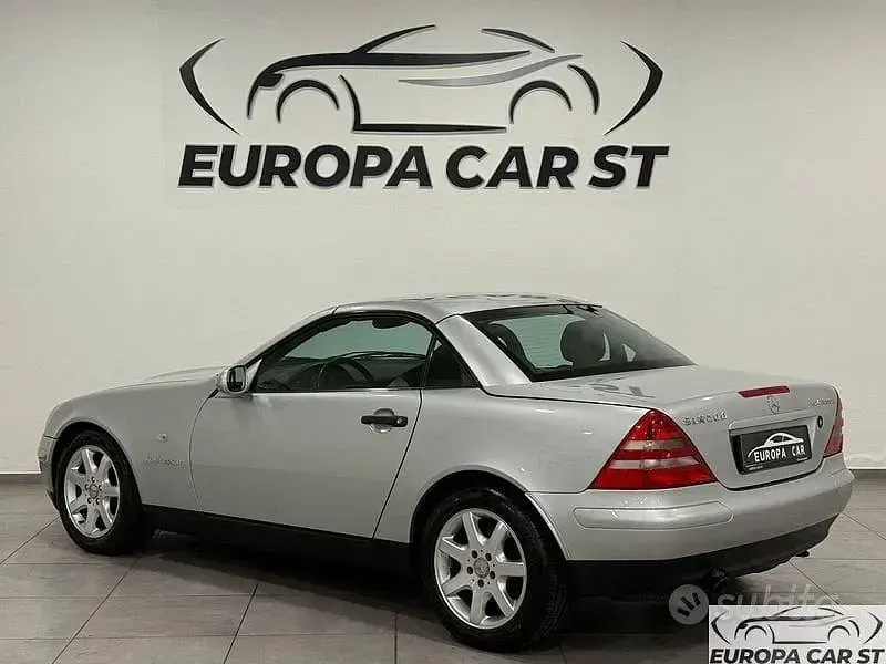 Usata Mercedes SLK200 192 CV (141 kW) 1998 Grigio Cabrio