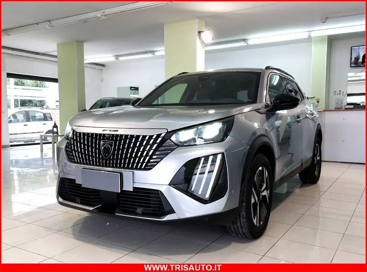 Nuova Peugeot 2008 Allure 101 CV (74 kW) 2025 Grigio SUV