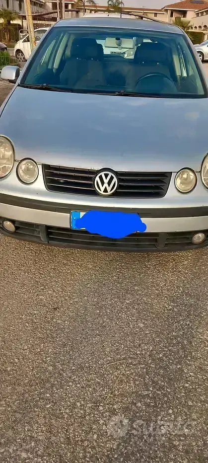 Usata VW Polo 60 CV (44 kW) 2004 Grigio Utilitaria