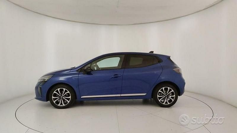 Brugt Renault Clio V Techno 90 HK (66 kW) 2025 Blå Sedan