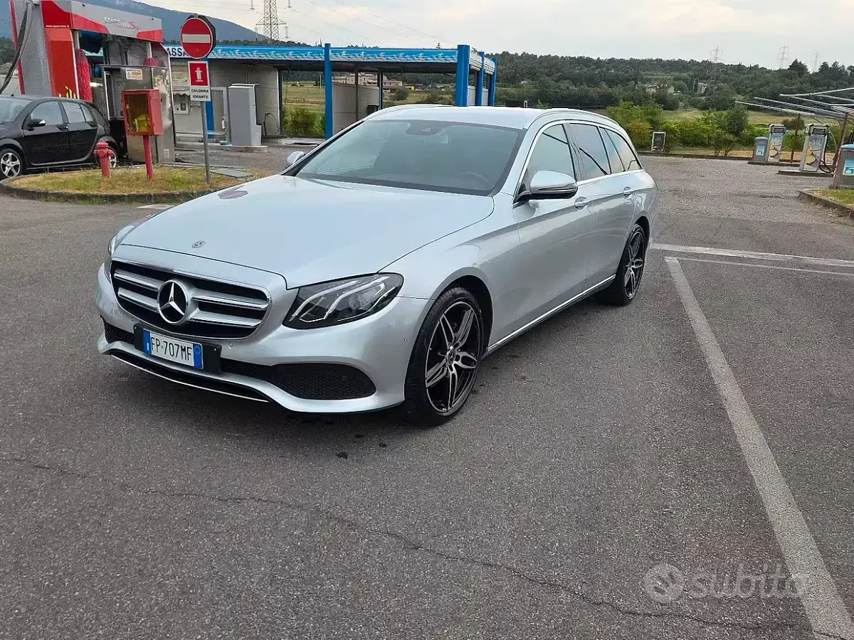 Usata Mercedes E220 194 CV (142 kW) 2018 Grigio Station wagon