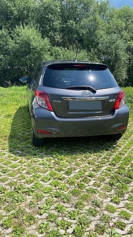 Usata Toyota Yaris 99 CV (72 kW) 2013 Utilitaria