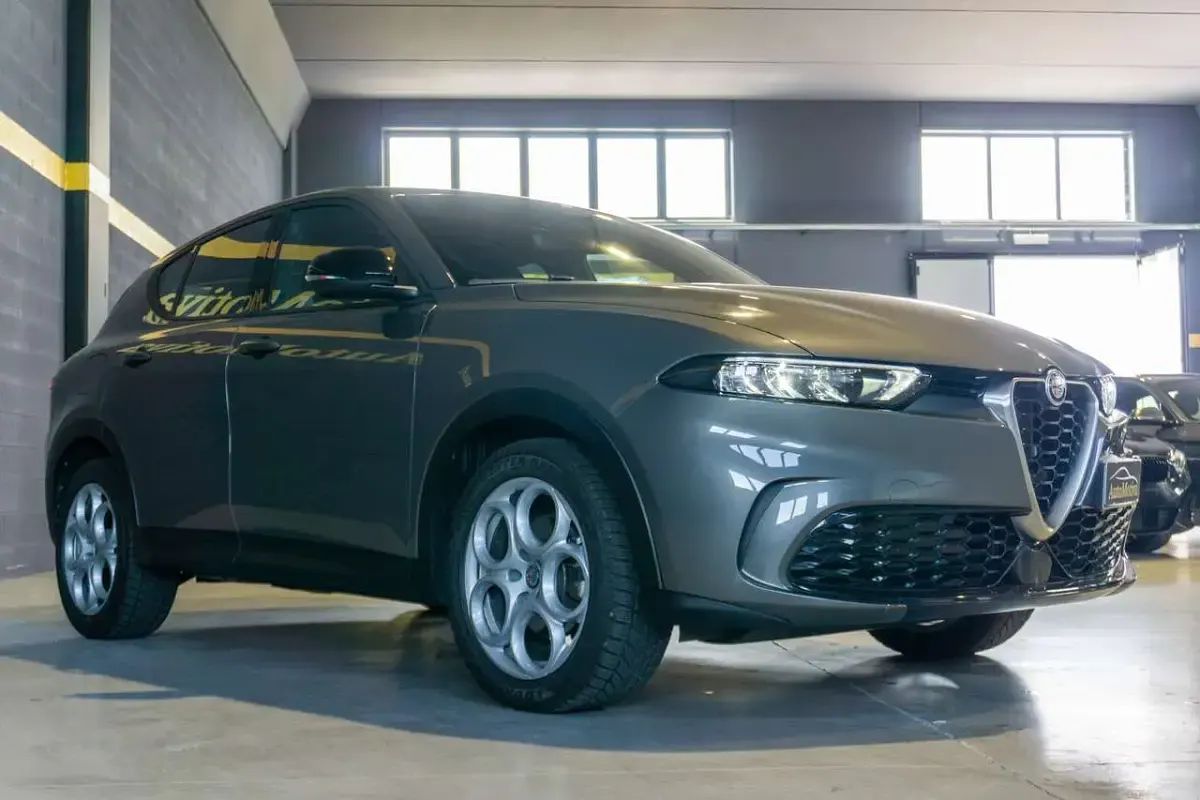 Usata Alfa Romeo Tonale Sprint 131 CV (96 kW) 2023 Grigio SUV
