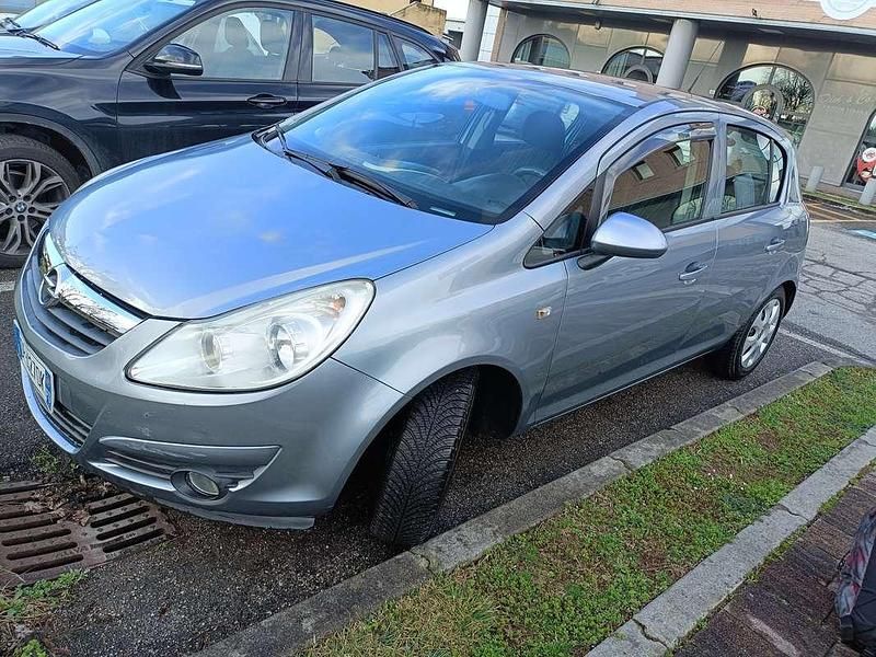 Usata Opel Corsa 90 CV (66 kW) 2007 Utilitaria